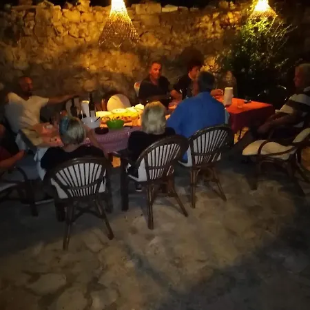 Ξενοδοχείο Kuca Za Odmor Mila 3*